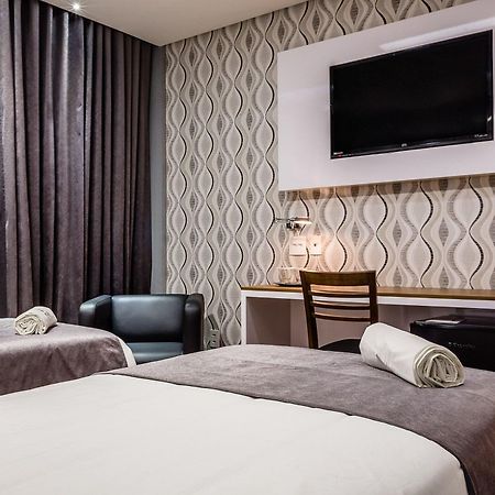 Vox Hotel Сан-Жуан-ди-Мерити Экстерьер фото