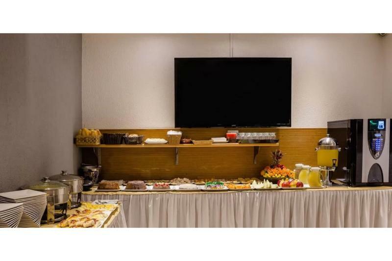 Vox Hotel Сан-Жуан-ди-Мерити Экстерьер фото