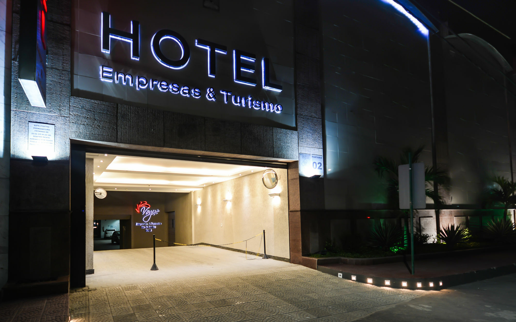 Vox Hotel Сан-Жуан-ди-Мерити Экстерьер фото