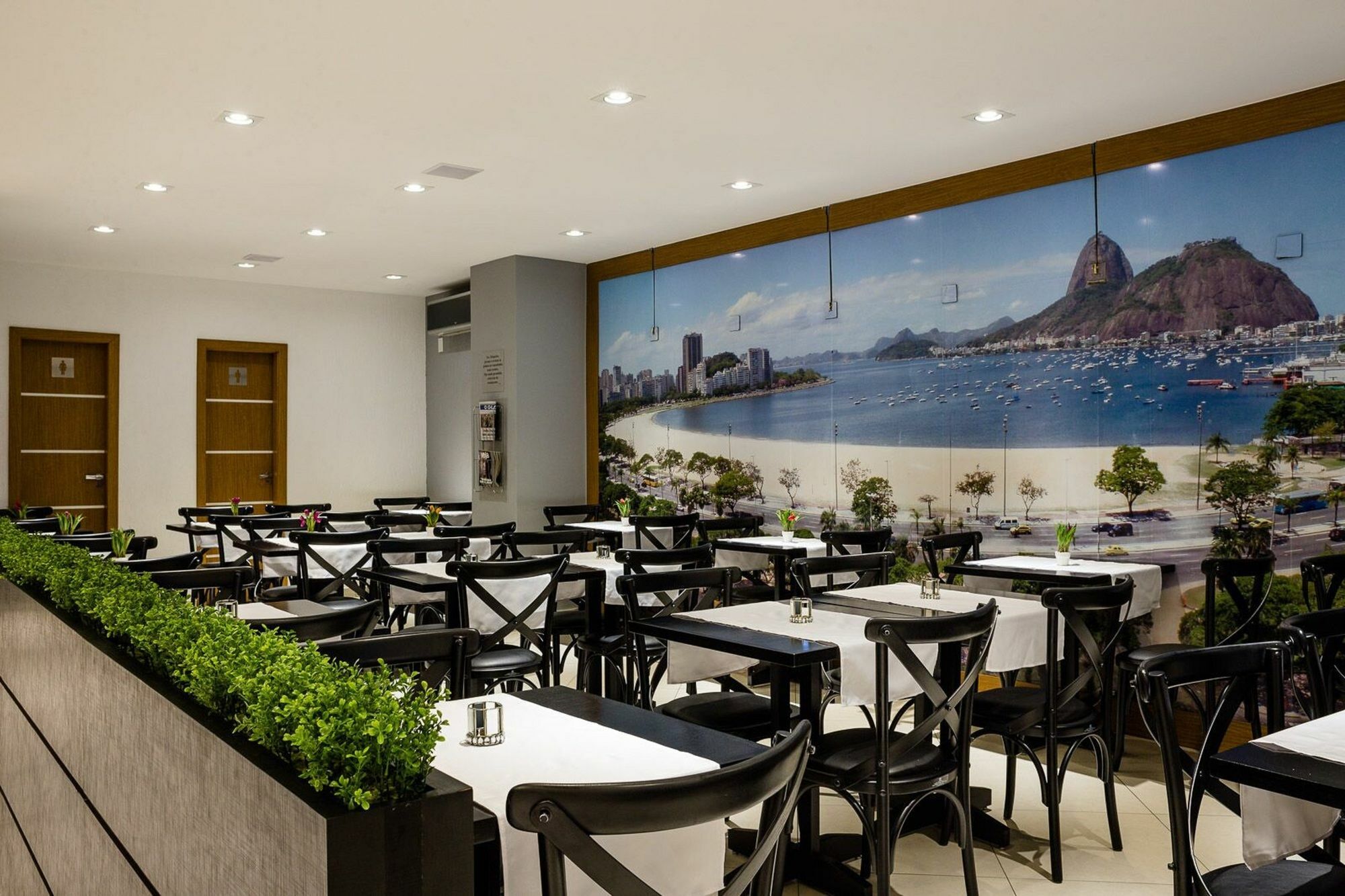 Vox Hotel Сан-Жуан-ди-Мерити Экстерьер фото